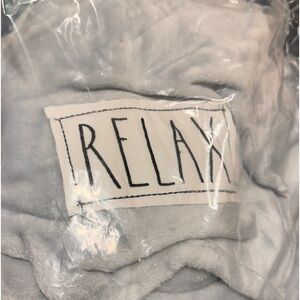 50” x 60” Gray “Relax” NIP SUPER SOFT THROW BLANKET